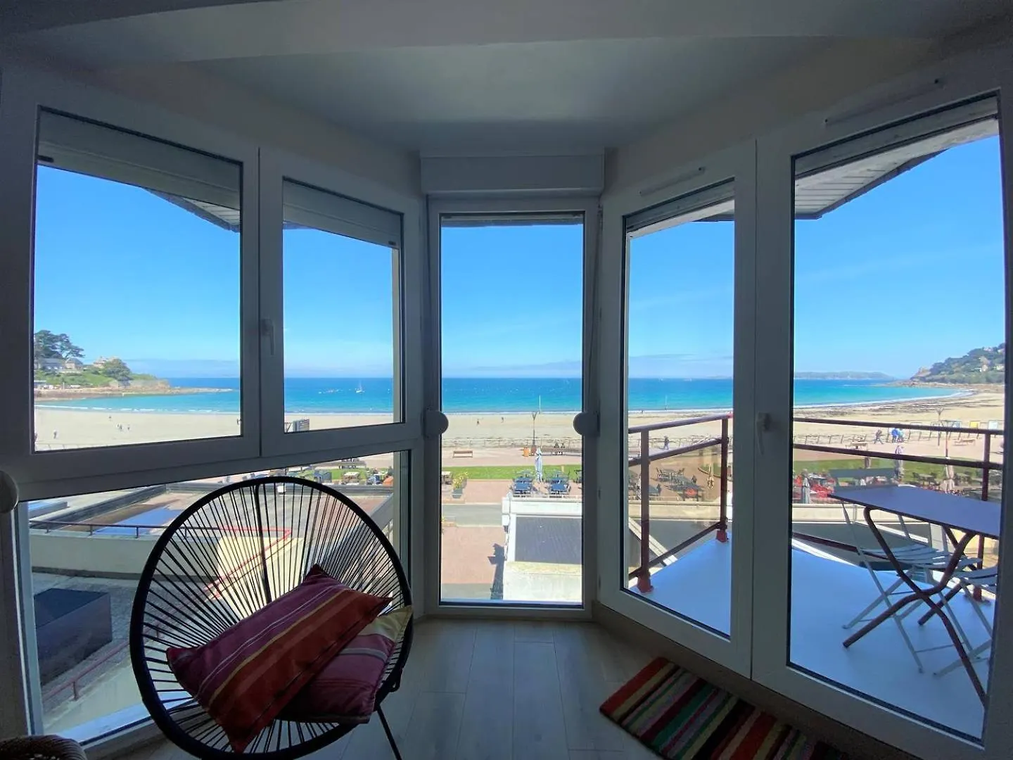 Appartement Vue Mer Exceptionnelle Plage De Trestraou A Perros-Guirec - Ref 503 0*,  France