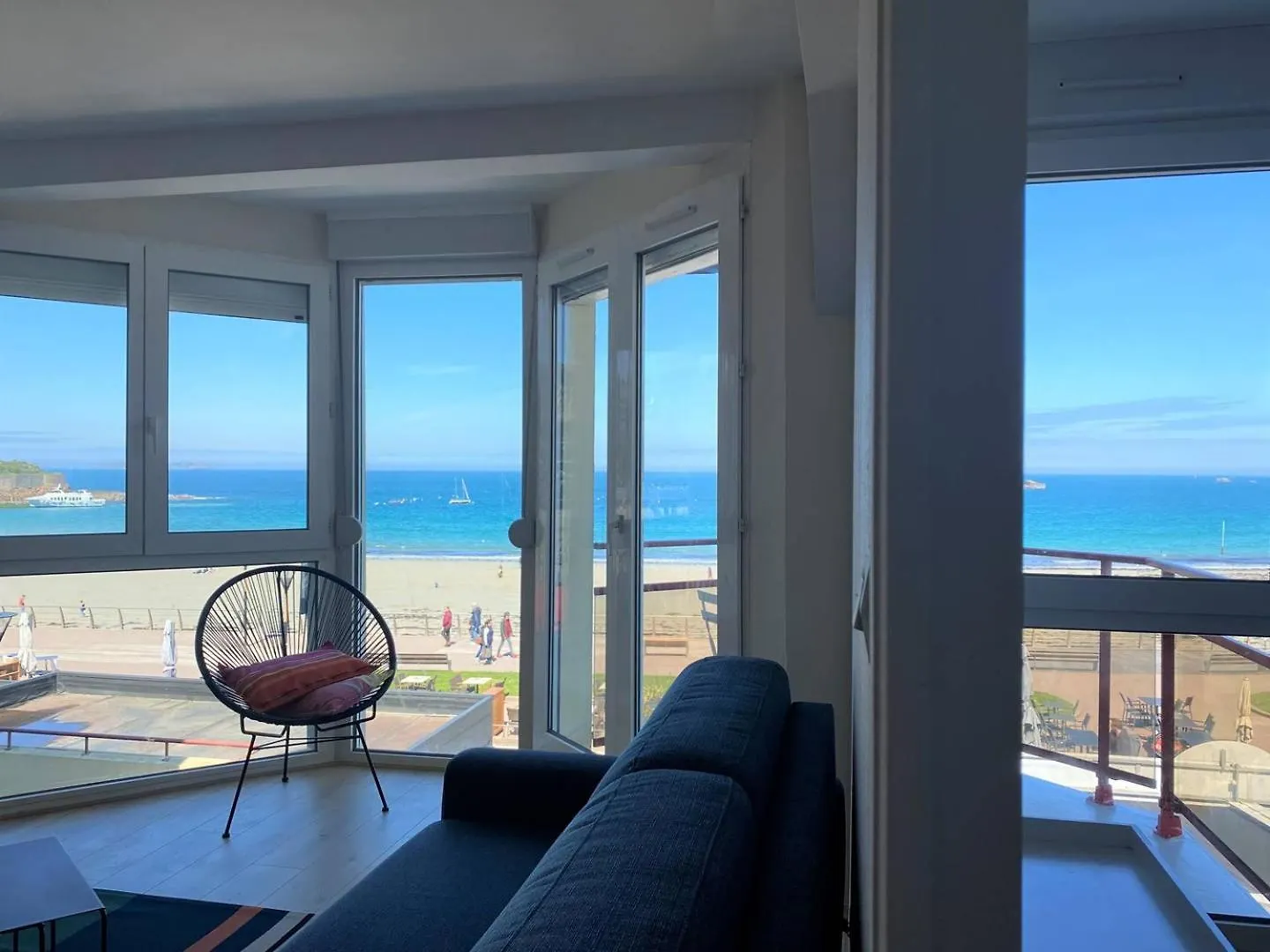 Appartement Vue Mer Exceptionnelle Plage De Trestraou A Perros-Guirec - Ref 503 France